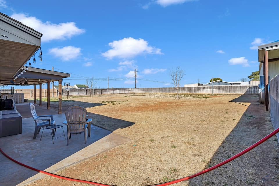 Play yard